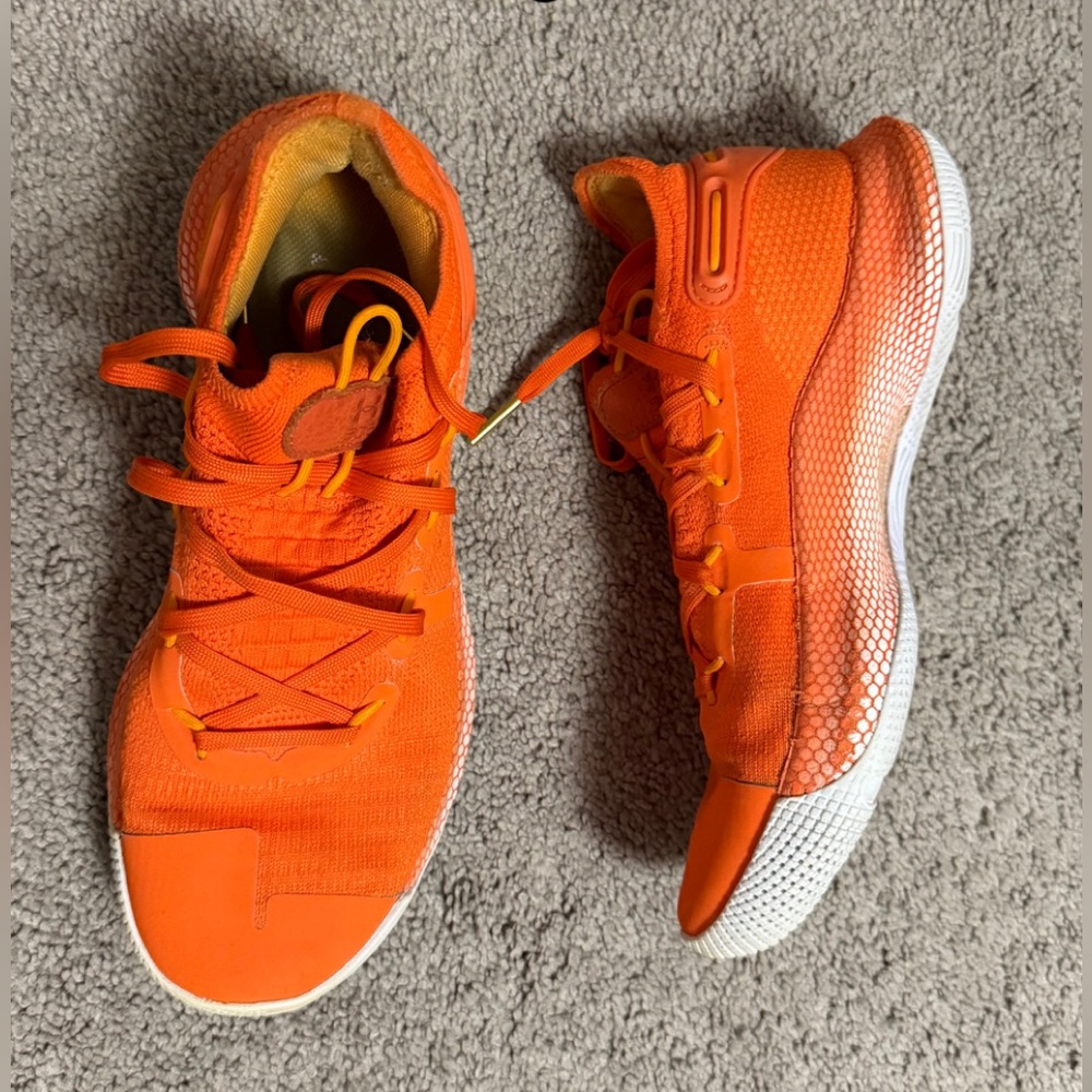 Curry 6 Men’s Size 6